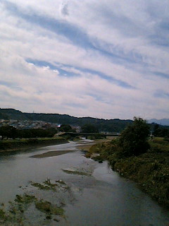 穏やかな浅川