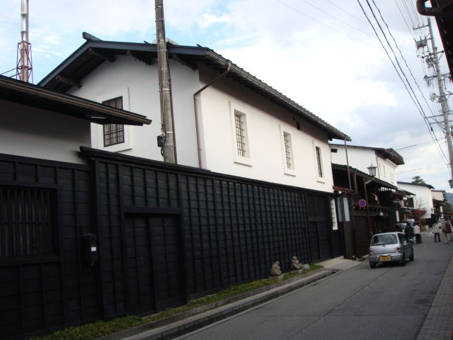 010.JPG