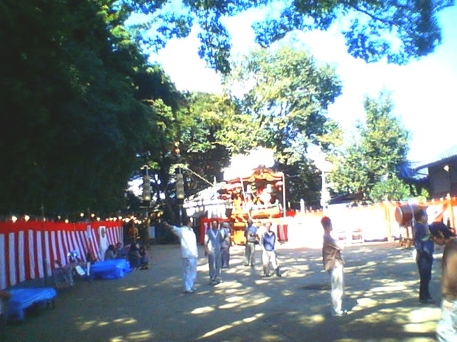 200710201245    座間神社・だんじり.jpg