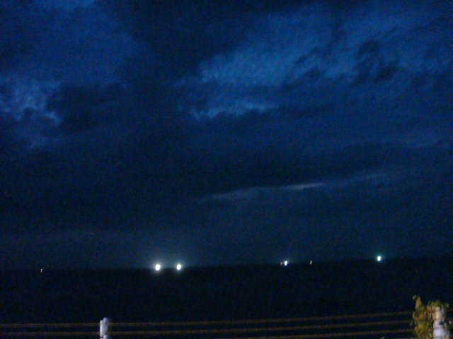 011.JPG