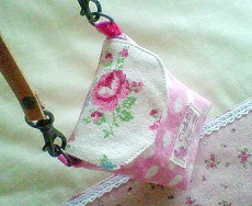 ピンクドット携帯ケース