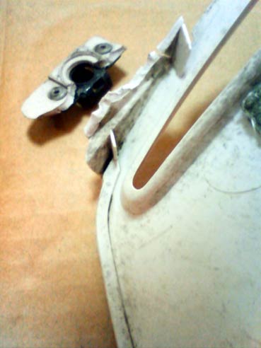 インナーパネル破損