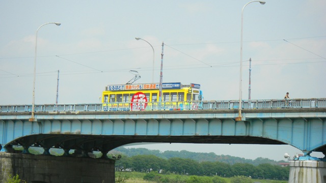 022富山大橋と電車.JPG