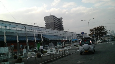 001今治駅<海側>.jpg