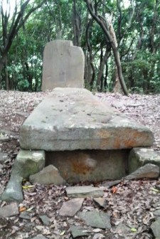 松岳山古墳 (2).JPG