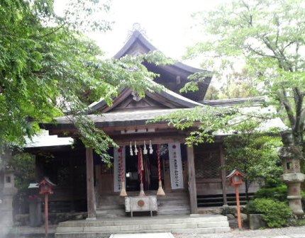 石立八幡宮.JPG