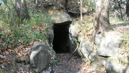 奥ノ宮道と古墳 (3).JPG