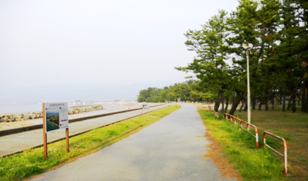 常願寺川からの自転車道.JPG