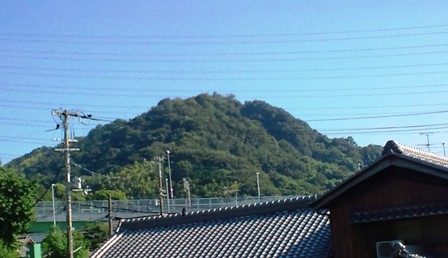 飯盛山（の隣の山かも？）.jpg