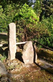 芭蕉句碑（根本寺） (2).JPG