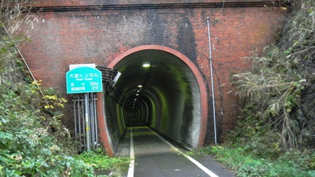 52大抜トンネルb.JPG