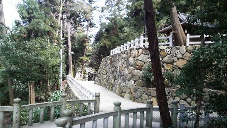 枚岡神社への道.JPG