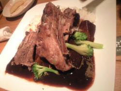 ぶたの恩返し　黒カレー