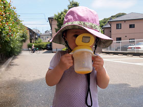 水浴び遊び