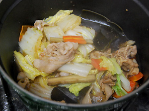 ストウブで白菜と豚肉の蒸し煮