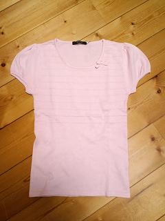 ピンクのニット