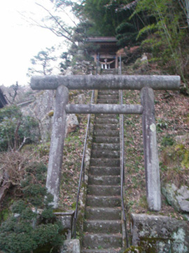 鉱泉神社