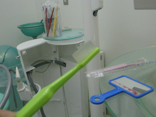 歯周病対策にこの歯ブラシを.