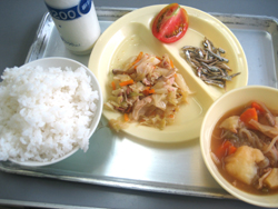 給食