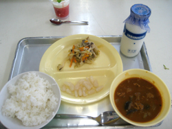 給食