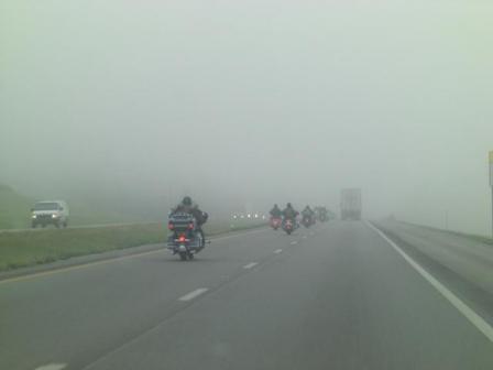 霧のドライブ