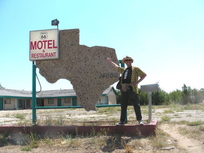 045texasmotel.jpg