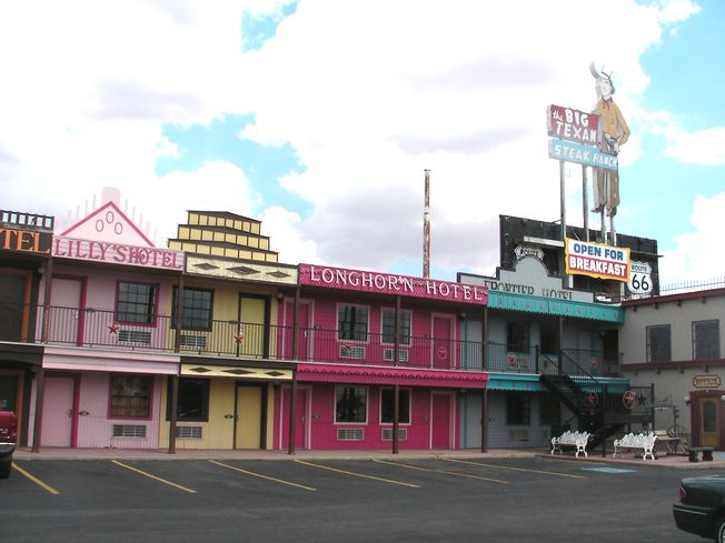 072bigtexanmotel.jpg