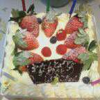 苺のホールケーキ