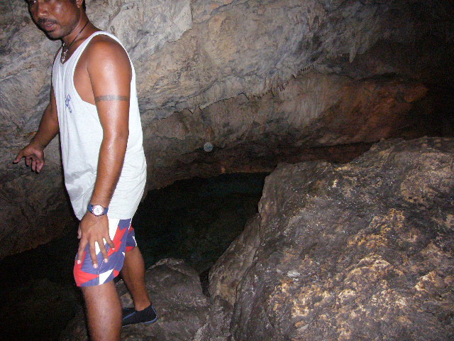 ﾌｧｲﾌｧｲ洞窟探検