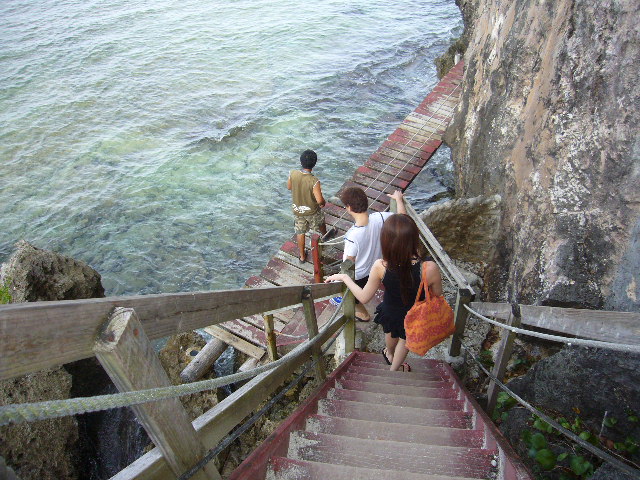 ﾌｧｲﾌｧｲﾊﾟｳﾀﾞｰｻﾝﾄﾞﾋﾞｰﾁへの道のり