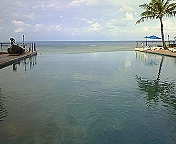 ﾘｰﾌﾎﾃﾙ・プール