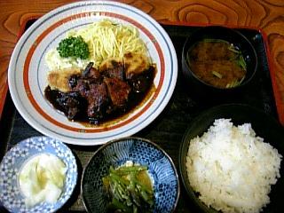 焼ひれかつ定食（みそ味）