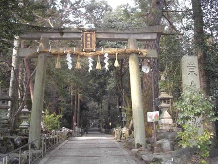 1祟導神社入り口.JPG