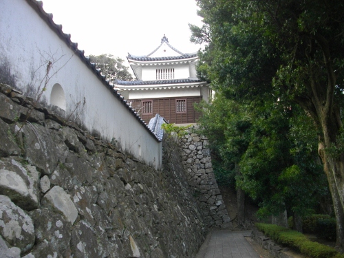 平戸城地蔵坂櫓 (3) (500x375).jpg