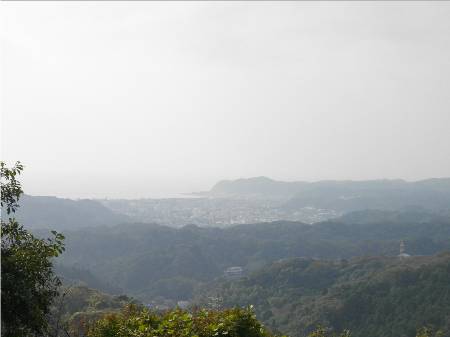 鎌倉天園六国峠より鎌倉市街地2.JPG