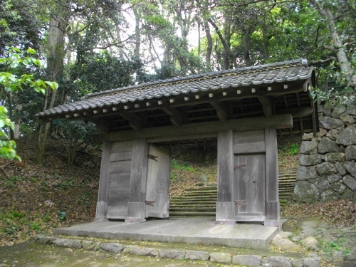 浜田城県庁門 (500x375).jpg