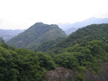 稚児落としより岩殿山城.JPG
