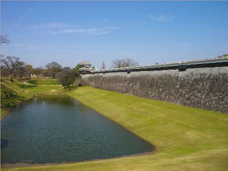 熊本城二の丸堀.JPG