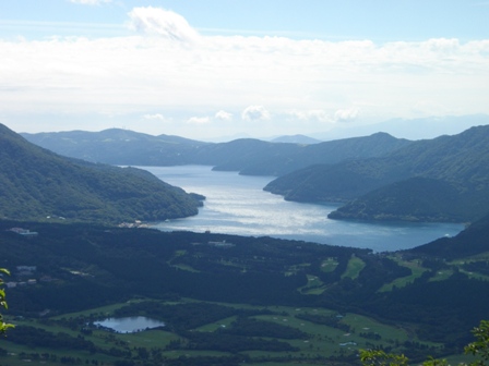 箱根外輪山丸岳芦ノ湖.JPG