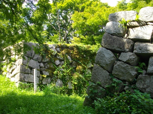 津和野城西櫓門跡 (500x375).jpg