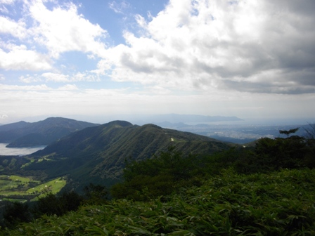 箱根外輪山丸岳駿河湾.JPG