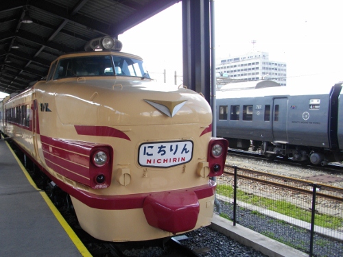 九州鉄道記念館481系 (500x375).jpg