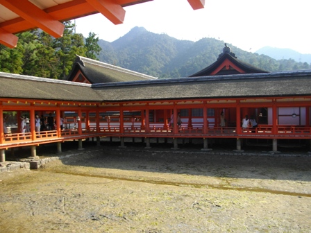 厳島神社回廊2.JPG