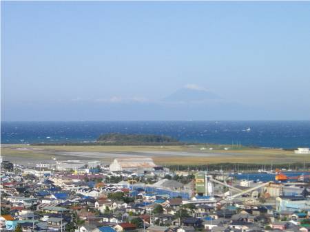 館山城より館山基地2.JPG