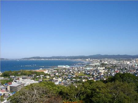 館山城より館山市街地.JPG