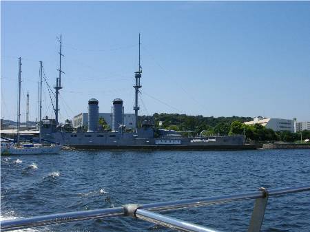 猿島航路より三笠記念艦.JPG