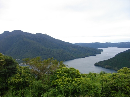 箱根外輪山スカイラインより芦ノ湖.JPG