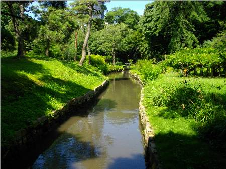 小石川後楽園神田上水跡.JPG