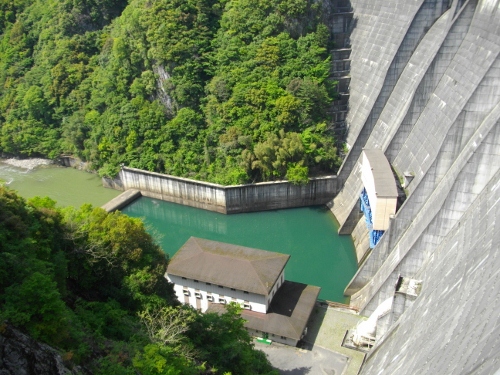 長門峡阿武川ダム (500x375).jpg