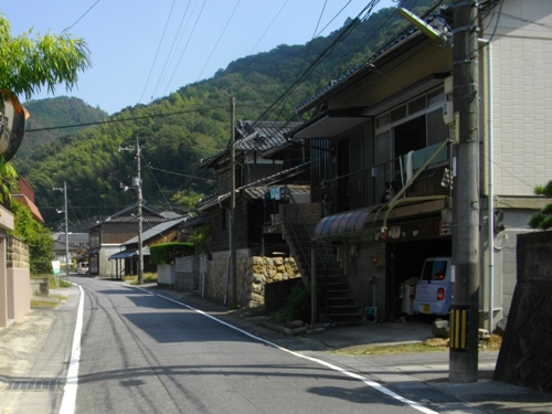 山陽道関戸宿旧街道1.JPG